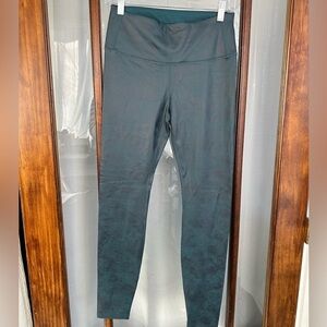 CRZ Yoga Matte Faux Leather Leggings Green Medium 8/10 High Waist Stretch NEW